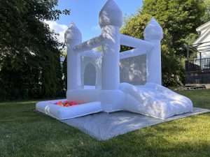 image 50446081 1700085160 big Can 2-Year-Olds Bounce on a Bounce House?